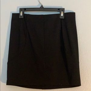 Black basic cotton skirt
